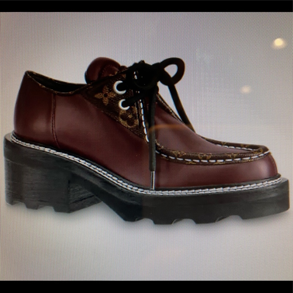 Louis Vuitton Shoe - Platform Derby in Bordeaux size 8.5